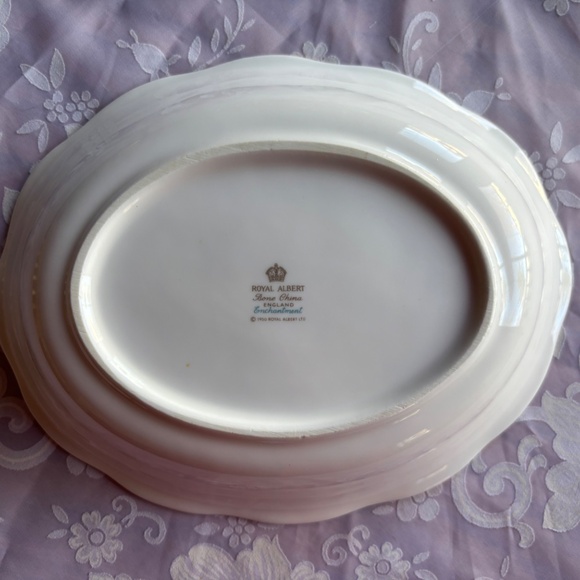 Royal Albert Enchantment Oval Vegetable Bowl - Picture 3 of 6
